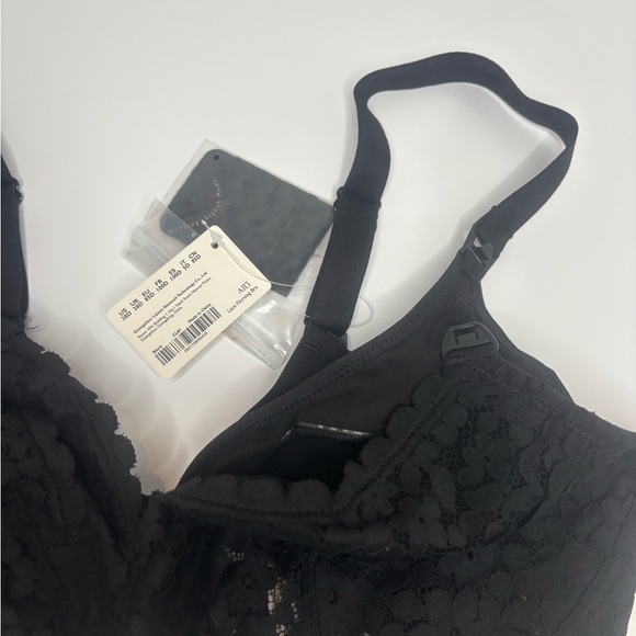 Momanda Black Lace Pumping Bra - Picture 4 of 4